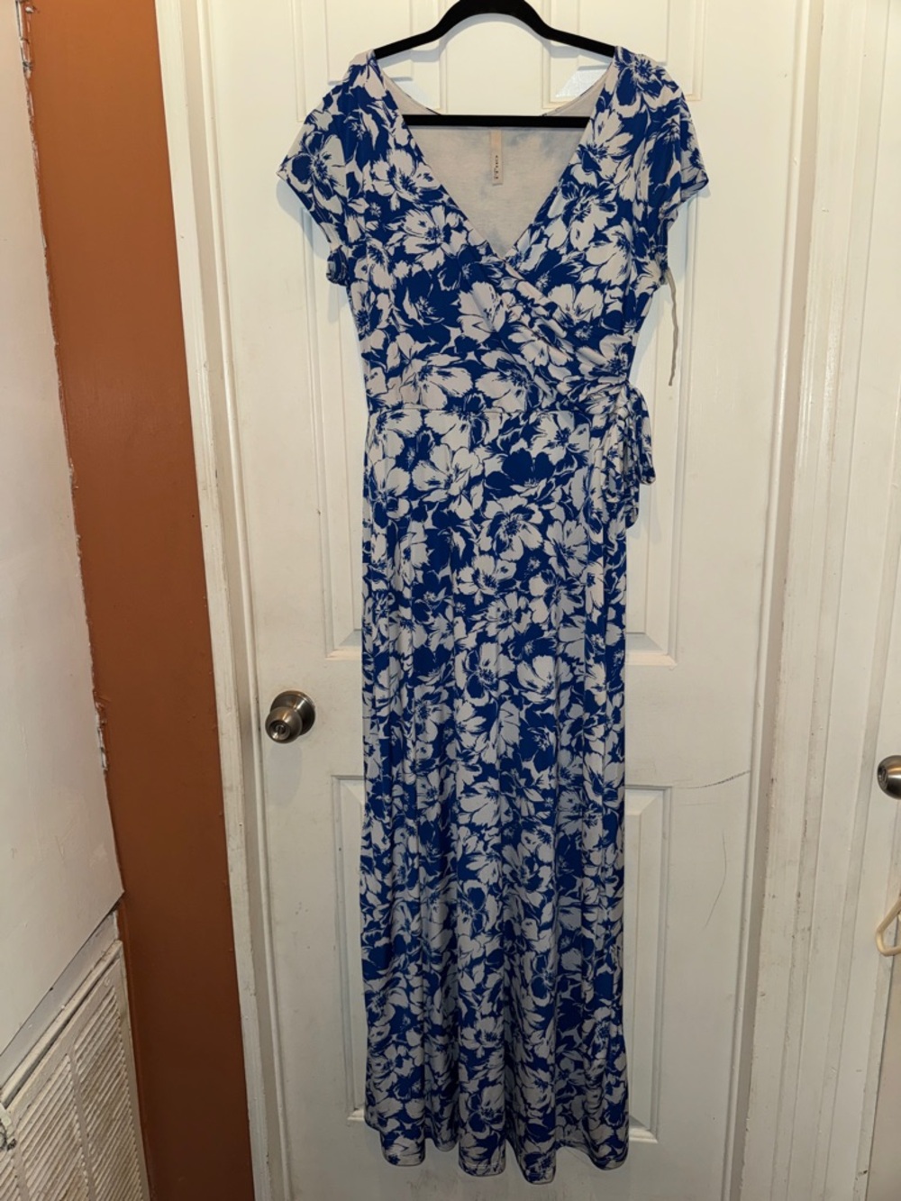 Gilli Blue and White Floral Wrap-Style Maxi Dress